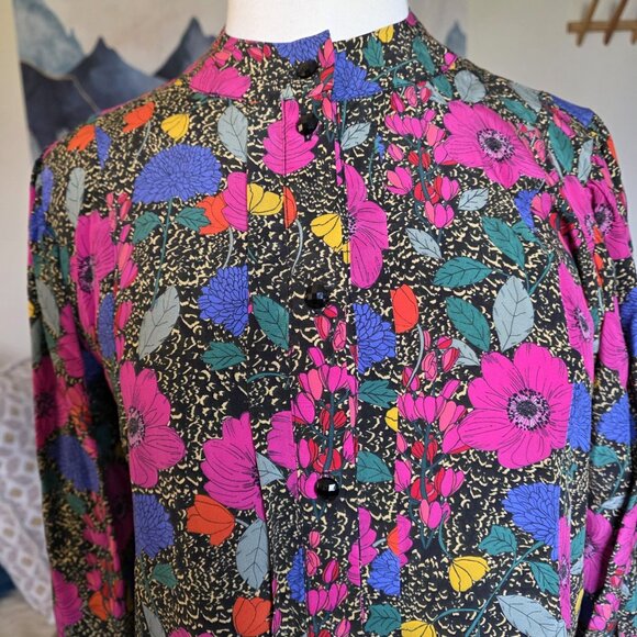 Hunter Bell Taylor Top Silk Floral Blouse Button Front Billow Sleeve Size L - Picture 8 of 16